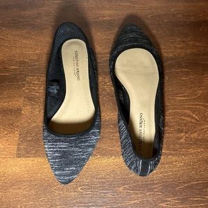 Women’s flat
